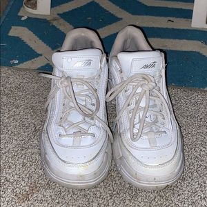 Women’s AVIA white sneakers